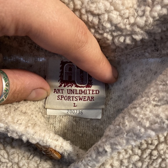 Art unlimited sportswear - L cream sweater with pockets and a horse patch - Picture 2 of 9
